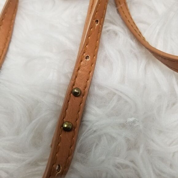 UNIVERSAL THREADS FAUX LEATHER CROSSBODY BAG - Picture 11 of 11